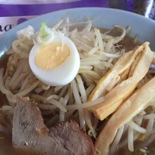 味噌ラーメン750円。