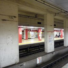新橋駅のホーム