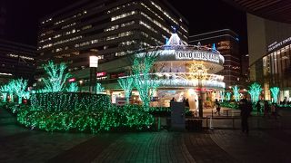 毎年グリーンのイルミネーション