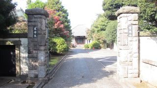 静寂が感じられる寺です