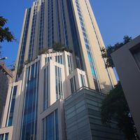 立派なホテル。BTSのアソークにもナナにも歩いてすぐで便利