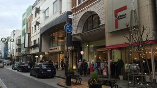 老舗ショップがずらり