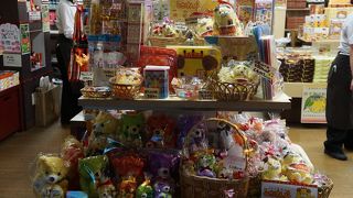 目立つには目立ちます