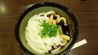 「伊勢うどん」はこの土地ならではの味です。