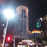 夜はライトアップ