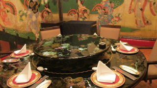 目黒雅叙園の中華は螺鈿の間の個室が美しい、中華回転テーブル発祥の店