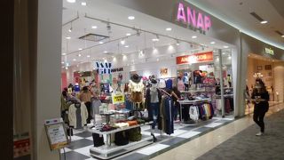 若い女性が好むデザインが多いですね。