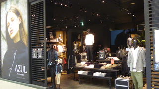 メンズはワイルドさがあって「カッコイイ」アイテムが多いですよ。