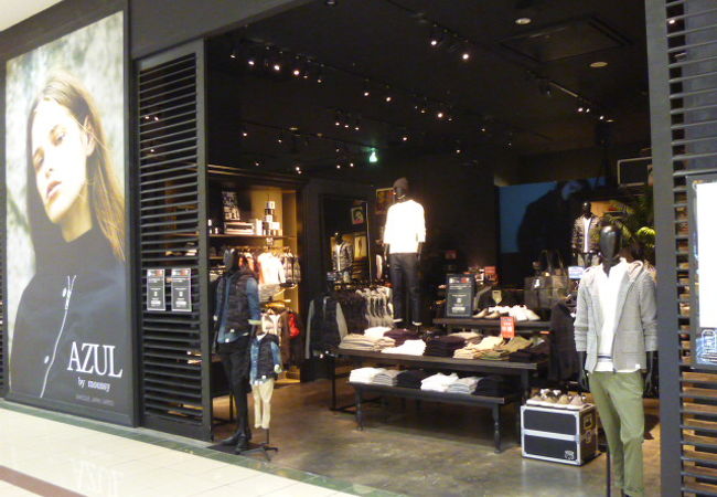 メンズはワイルドさがあって「カッコイイ」アイテムが多いですよ。