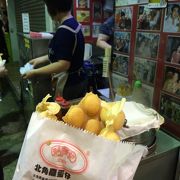 ココナッツ味の空洞ベビーカステラ