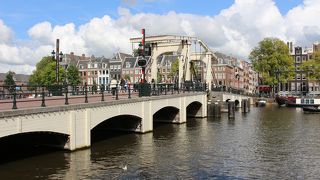 中央駅からは少し歩きます