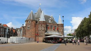 ちょっと変わった建物