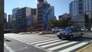 レトロで短い橋