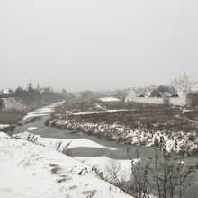 ウラジーミルとスーズダリの白い建造物群                White Monuments of Vladimir and Suzdal