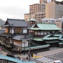 道後温泉本館の全景