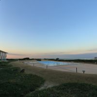 部屋から江ノ島を望みます