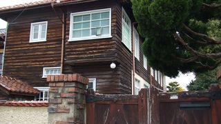 内部は予約が必要