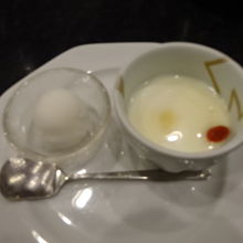 杏仁豆腐とシャーベットです。