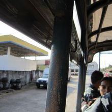 ソンテウの荷台から