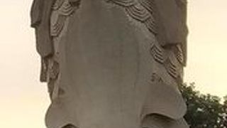 大きマーライオン！