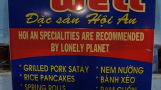 ローカルレストランでライスペーパー巻き