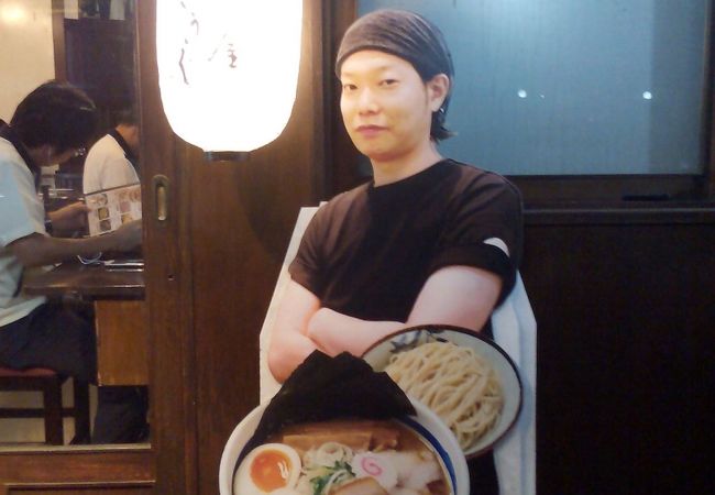 トンローにも支店があります