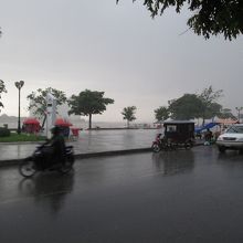 トンレサップ川