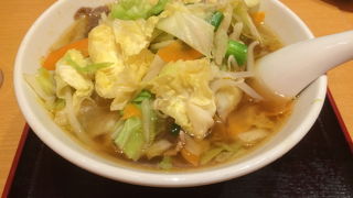 野菜いっぱいらーめんは本当に野菜いっぱい!