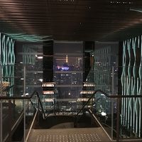 エレベーターを上がると、そこはこのような空間