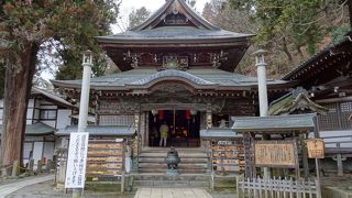 歴史ある寺