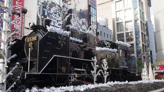 １２月はクリスマスの飾りつけ