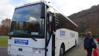 St. Kevin Bus Service（グレンダーロッホ行き）