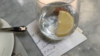 バンコクの若者にも大人気のカフェ