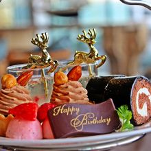 上段／クリスマス・アフタヌーーンティ