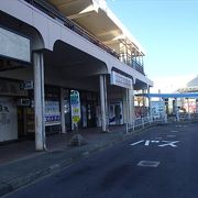 また、駅前には、大型スーパーも有って、大変便利な駅となっています。