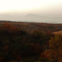 11月16日、早朝に見られた朝もやから覗いた阿蘇五岳