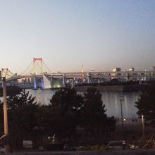 夕暮れ時テラスからの眺め