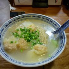 海老ワンタンメン　美味しい！