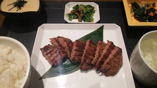 牛タンもとろろも絶品！！