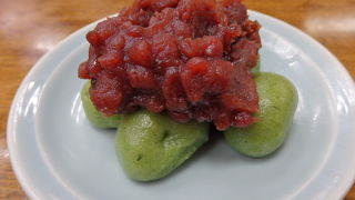 草だんごは高木屋本舗さんへ