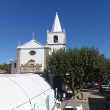 教会前の広場にはテントが・・・