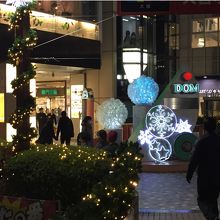 今年はさらに貧相なイルミネーションです。