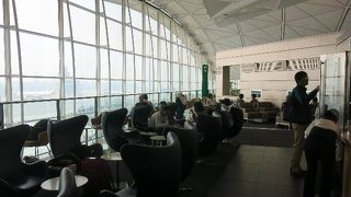 居心地よいラウンジ 