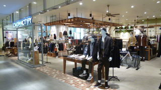 手ごろなお値段のカジュアルファッション。