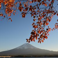 旅館の大きな窓一杯に広がる、秋の富士＆河口湖の風景に感動★