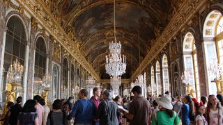 大混雑。これほどの行列をみたことがない