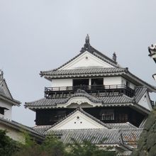 戸無門の手前から撮影