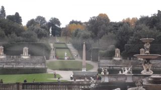 ピロッティ宮の庭園
