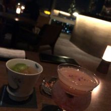 右が桃太郎マティーニ