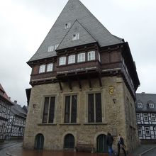 16世紀に建てられた木組みの建物
